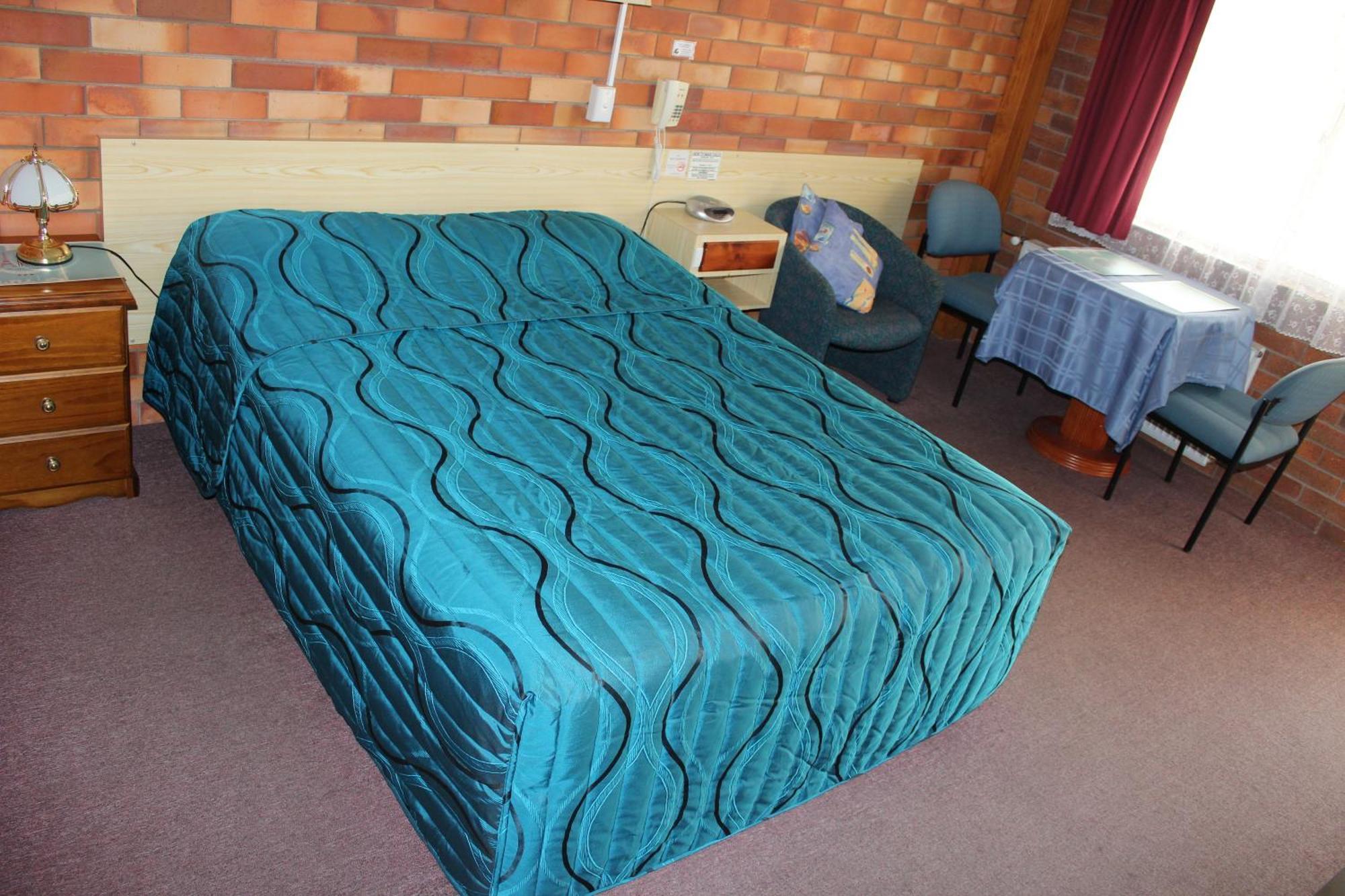 Glen Innes Lodge Motel Oda fotoğraf