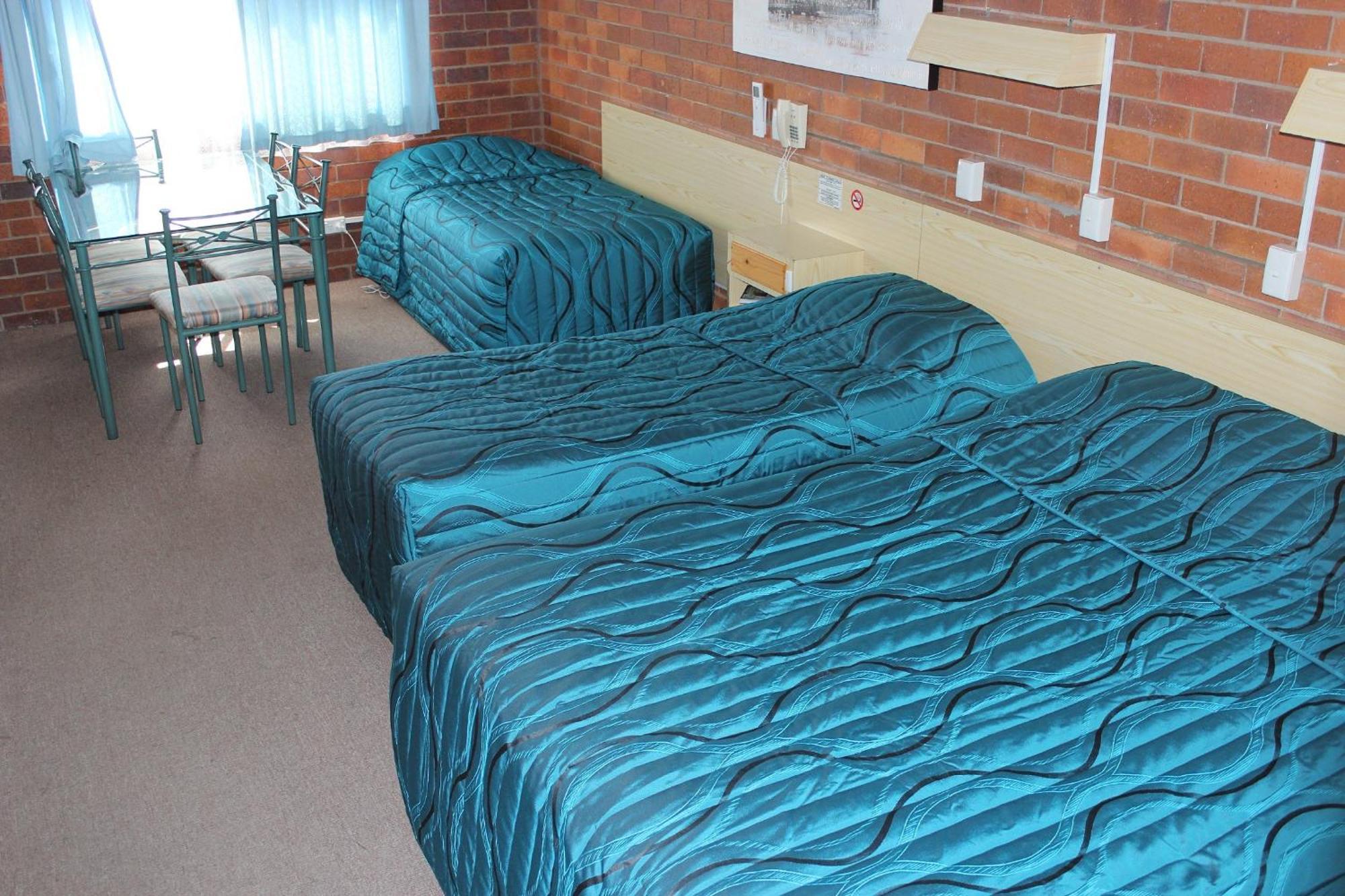 Glen Innes Lodge Motel Oda fotoğraf