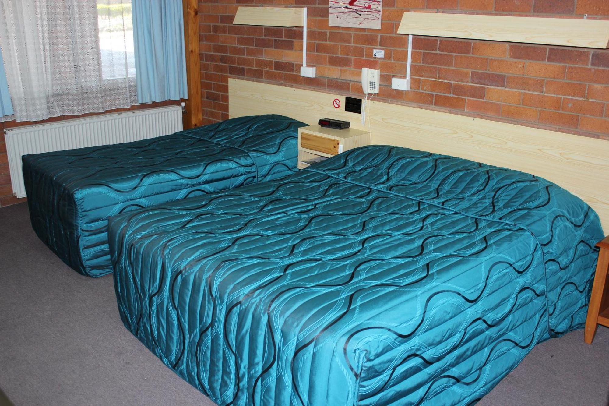 Glen Innes Lodge Motel Oda fotoğraf