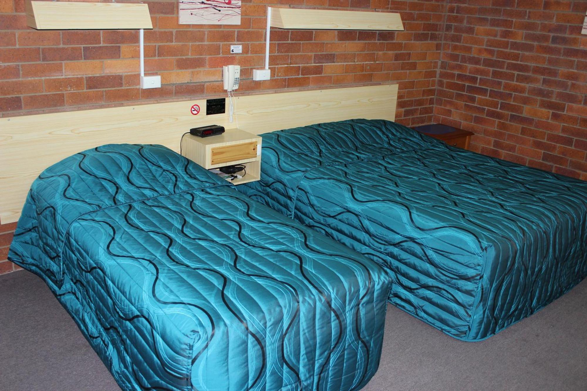 Glen Innes Lodge Motel Oda fotoğraf