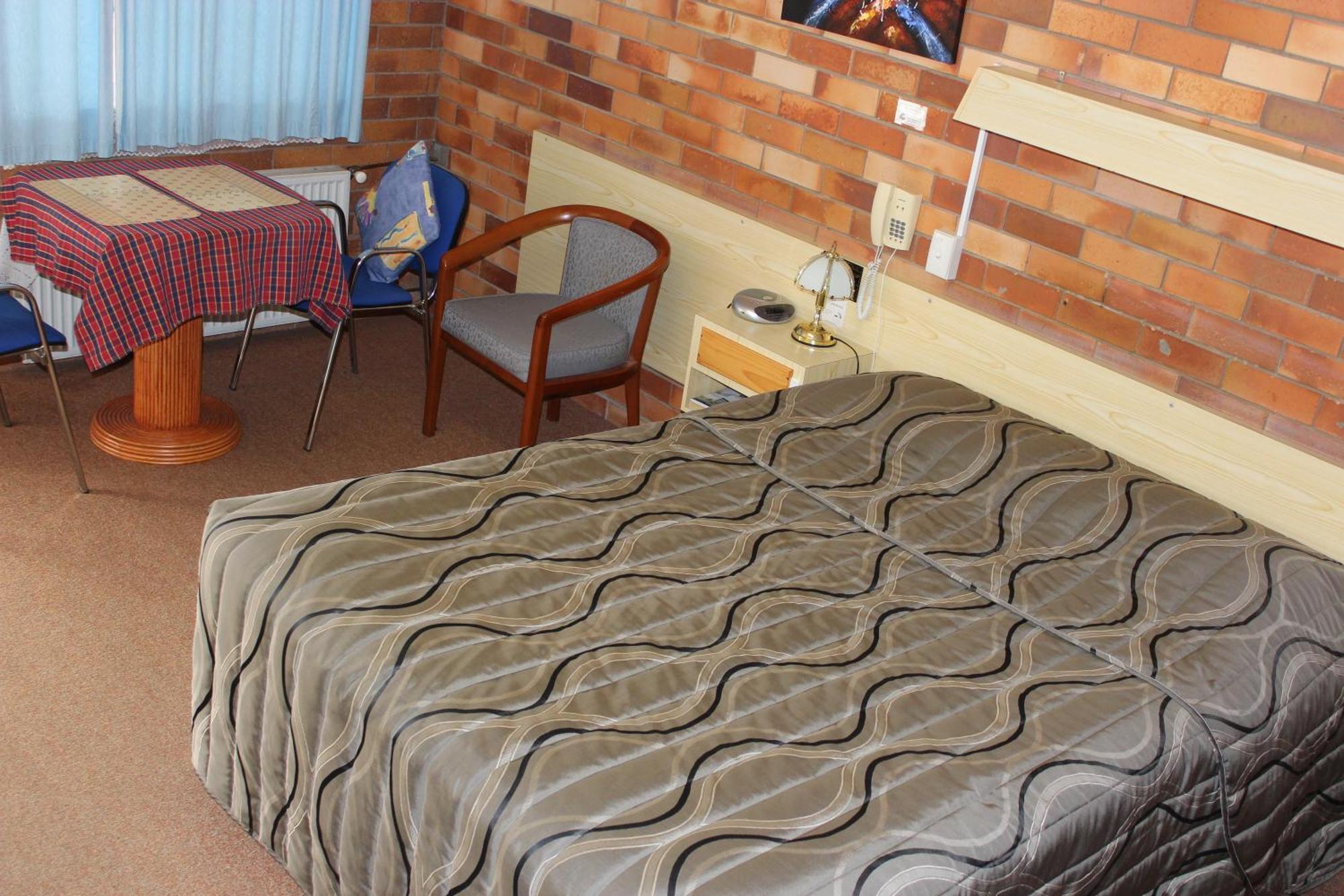 Glen Innes Lodge Motel Oda fotoğraf