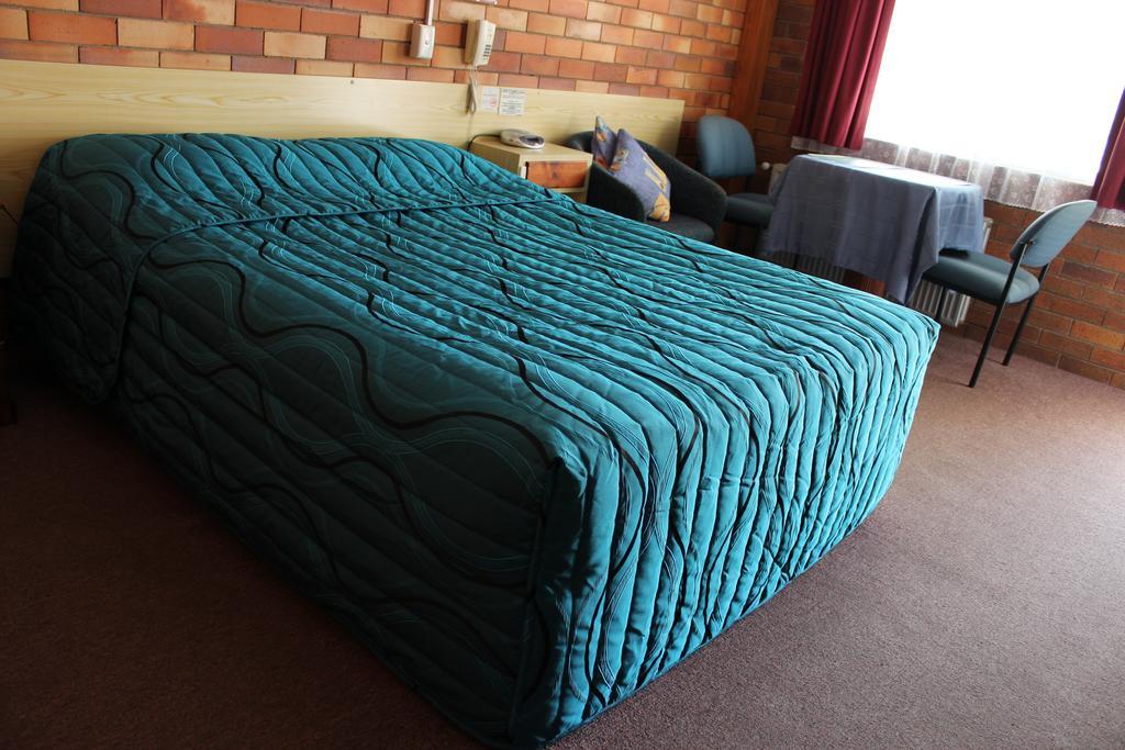 Glen Innes Lodge Motel Oda fotoğraf